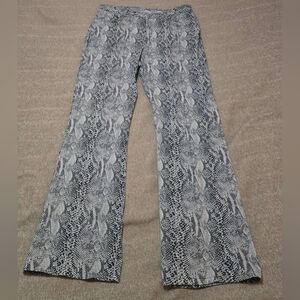 Jones New York Gray Snake Print Pants